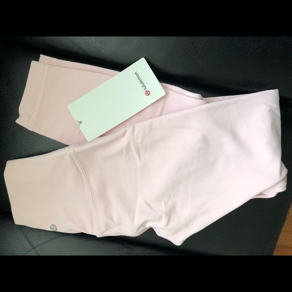 Lululemon Strawberry Milkshake Align Pant 25” no pockets! Size 2 NWT! RARE! 🍓🥛 - Picture 10 of 13